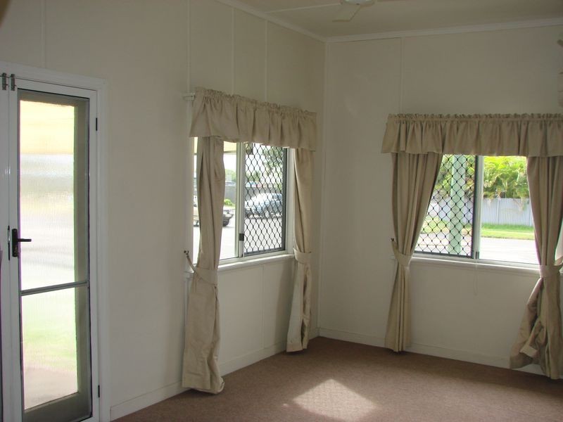 76 Murray Street, The Range QLD 4700