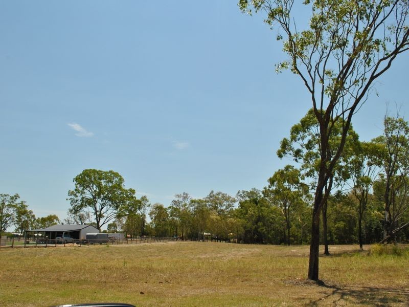 2 Maclyn Avenue Belmont Creek Estate, Glendale QLD 4711