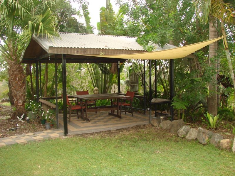 1038 Belmont Road, Glendale QLD 4711