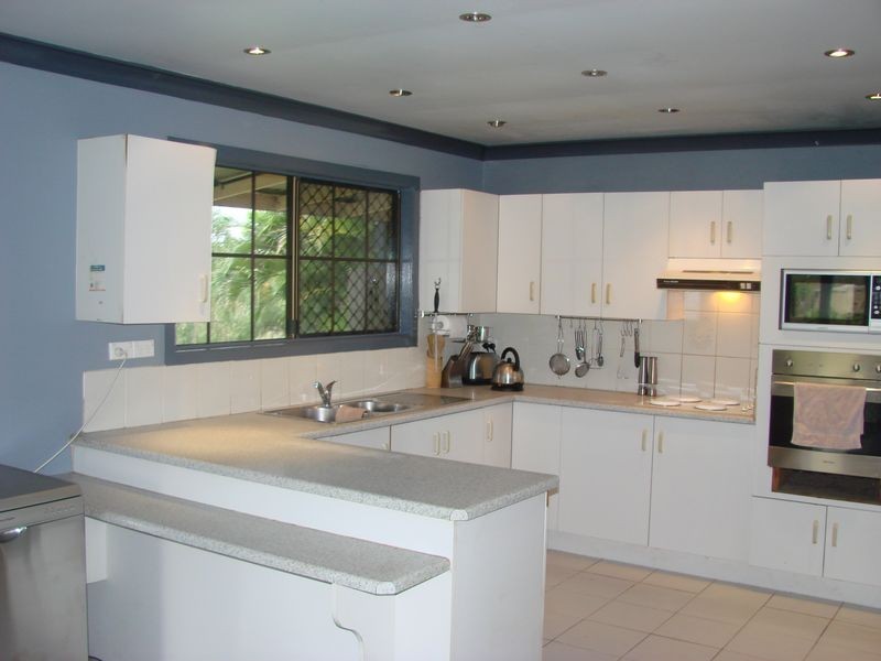 1038 Belmont Road, Glendale QLD 4711