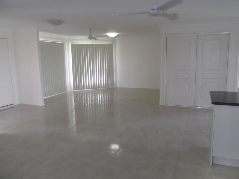 20 Jane Crescent, Gracemere QLD 4702