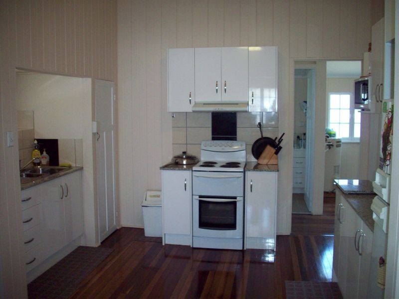 7 Tomkins Street, Berserker QLD 4701