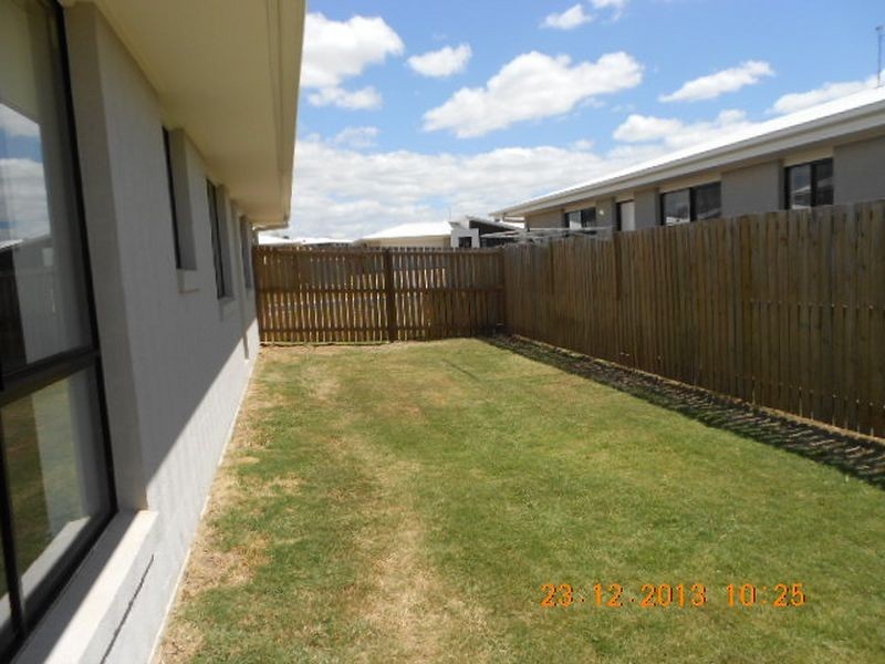 2 Denney Street, Gracemere QLD 4702