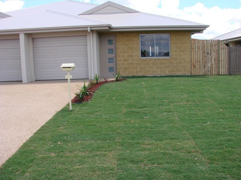 2/181 Lucas Street, Gracemere QLD 4702