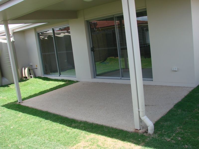 2/181 Lucas Street, Gracemere QLD 4702