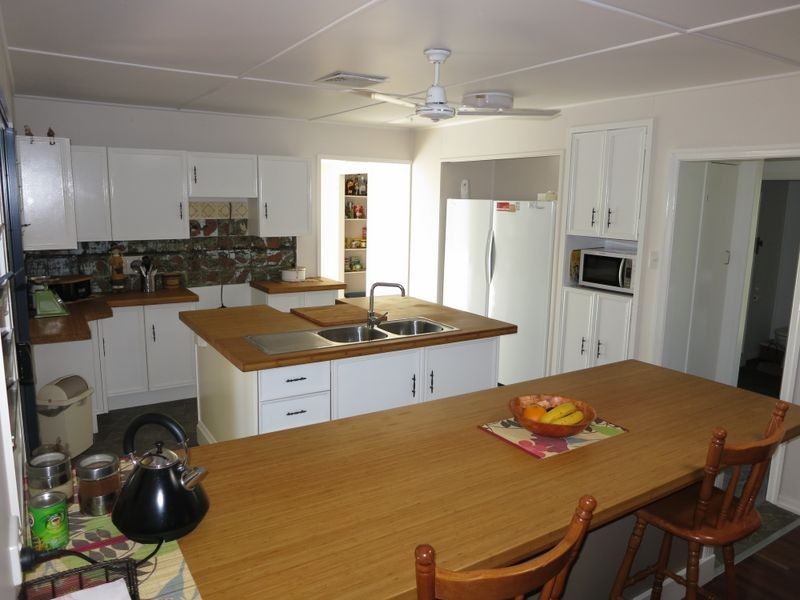 12 Gum Tree Avenue, Bouldercombe QLD 4702