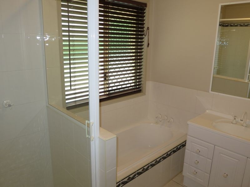 17 Lillypilly Avenue, Gracemere QLD 4702