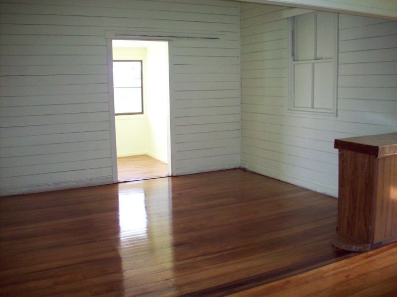 111 High Street, Berserker QLD 4701