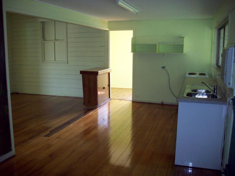 111 High Street, Berserker QLD 4701