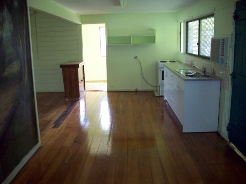 111 High Street, Berserker QLD 4701
