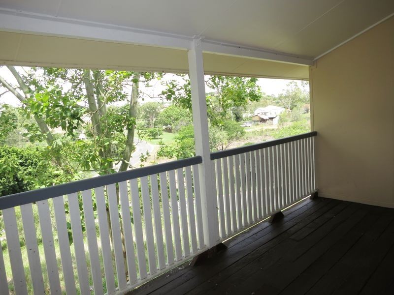 18 Hall Street South, Mount Morgan QLD 4714