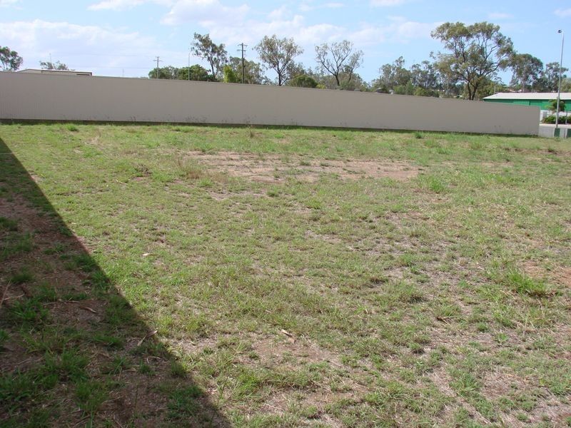 8 Alexander Court, Gracemere QLD 4702