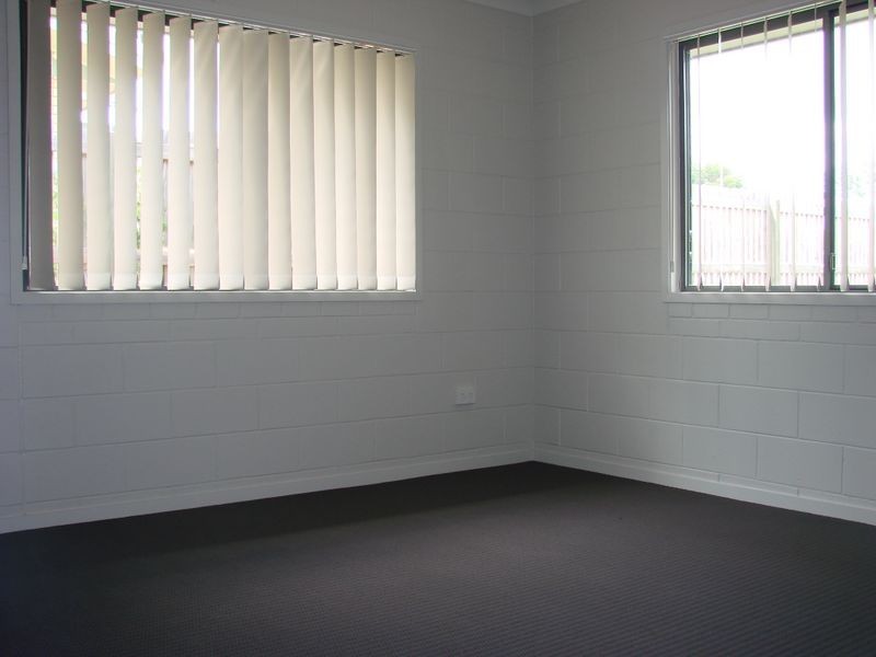 2/4 Mallet Close, Gracemere QLD 4702