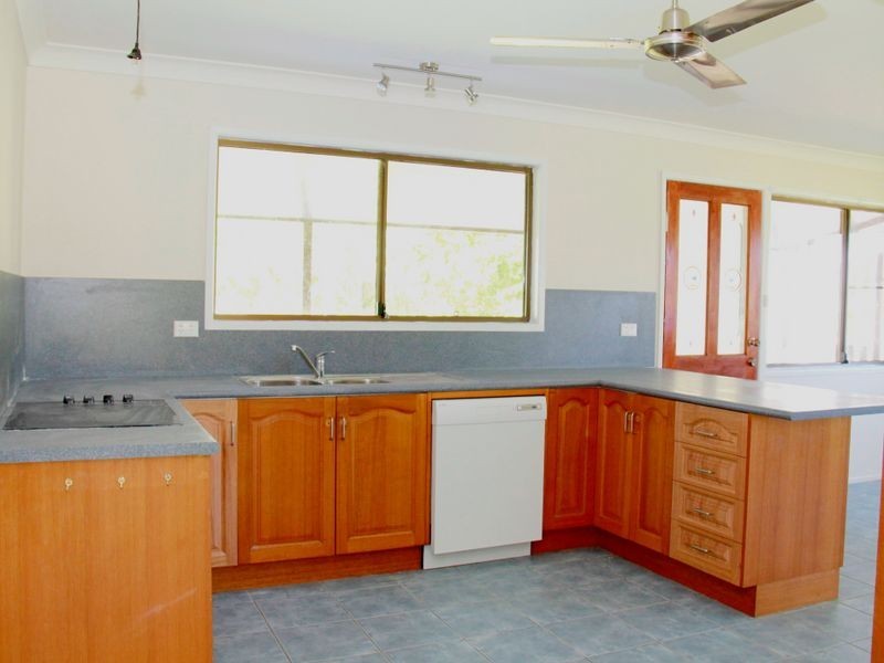 2028 Emu Park Road, Tungamull QLD 4702