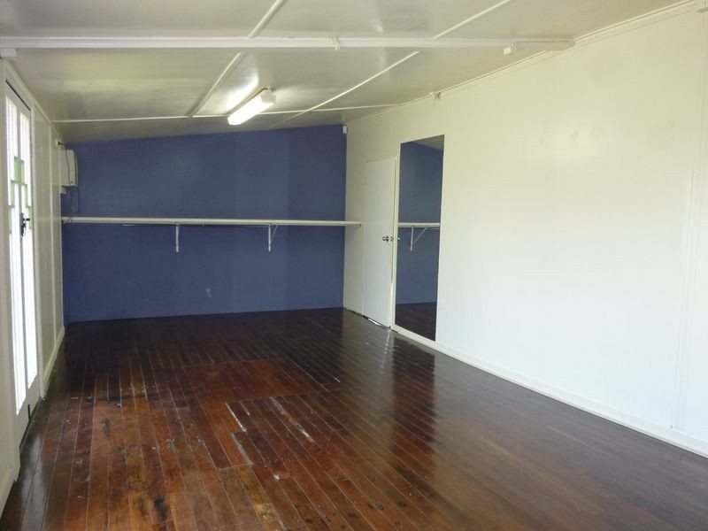 240 Dean Street, Berserker QLD 4701