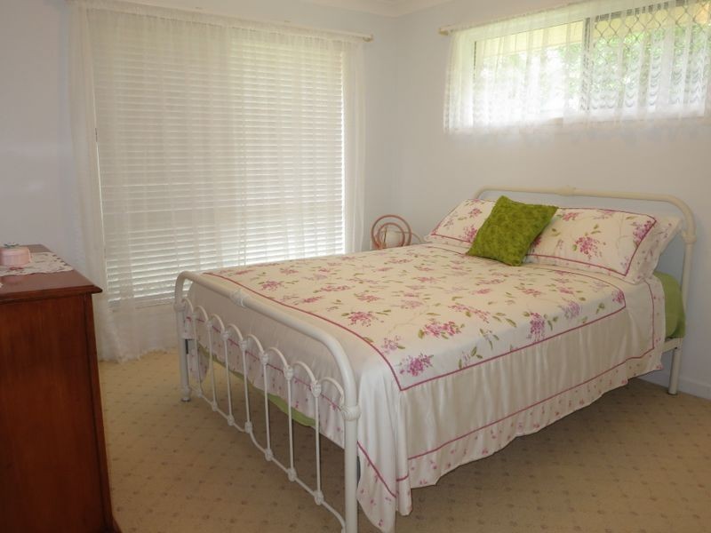 18 Sunrise Crescent, Gracemere QLD 4702
