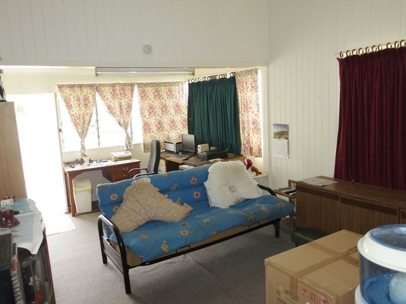 43 Dee Street, Mount Morgan QLD 4714