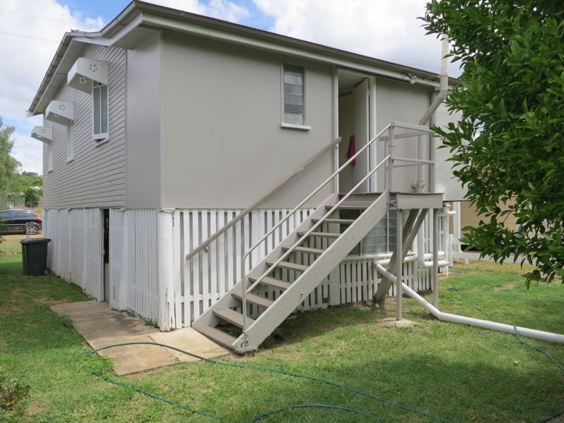 43 Dee Street, Mount Morgan QLD 4714