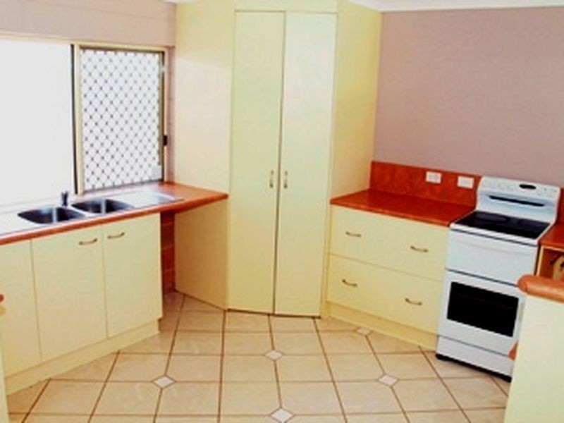 19 Constable Rd, Frenchville QLD 4701