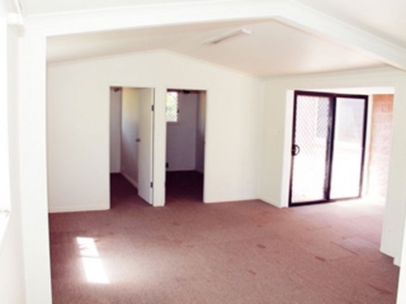 19 Constable Rd, Frenchville QLD 4701