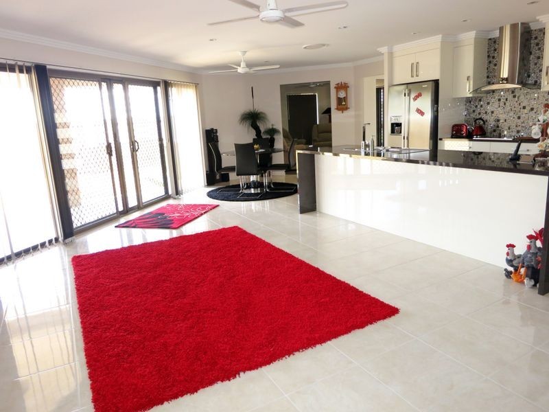38 Jamie Crescent, Gracemere QLD 4702