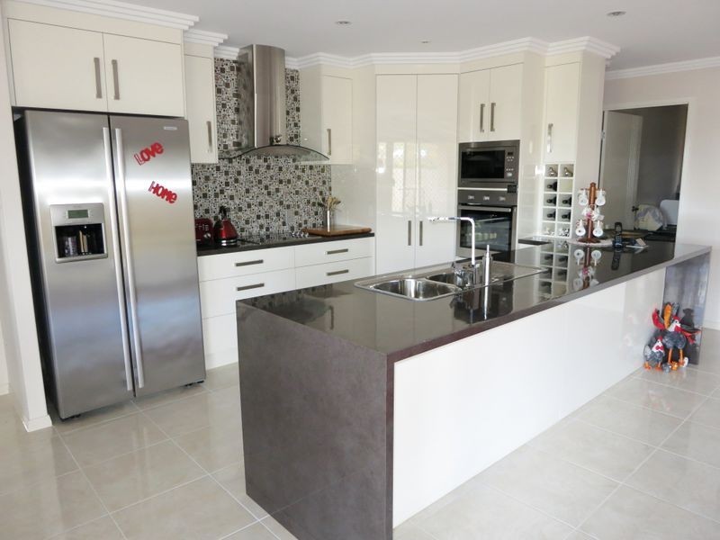 38 Jamie Crescent, Gracemere QLD 4702