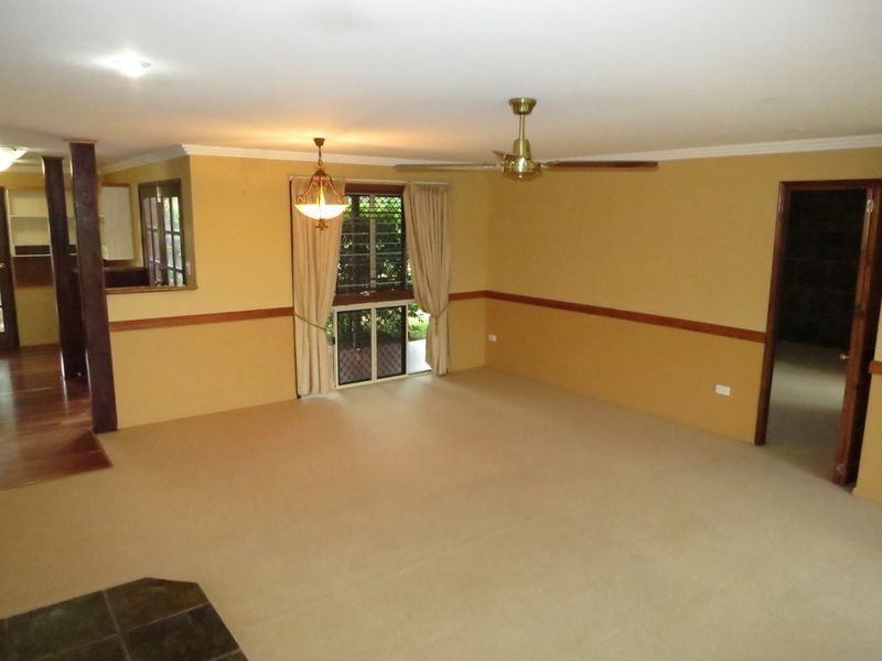 24 Sturt Drive, Glendale QLD 4711
