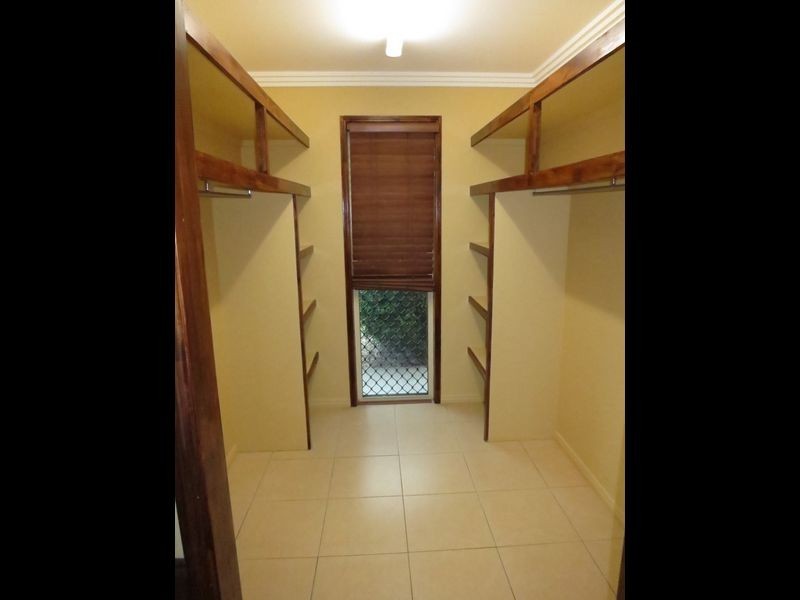 24 Sturt Drive, Glendale QLD 4711