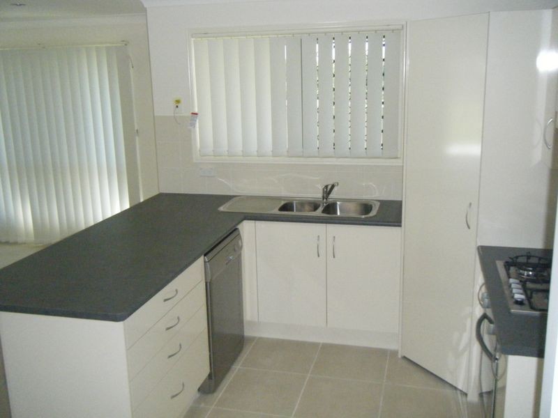 17 Webster Street, Gracemere QLD 4702