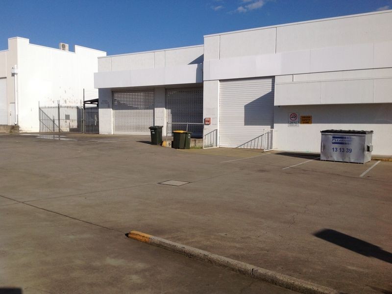 415 Yaamba Road, Park Avenue QLD 4701