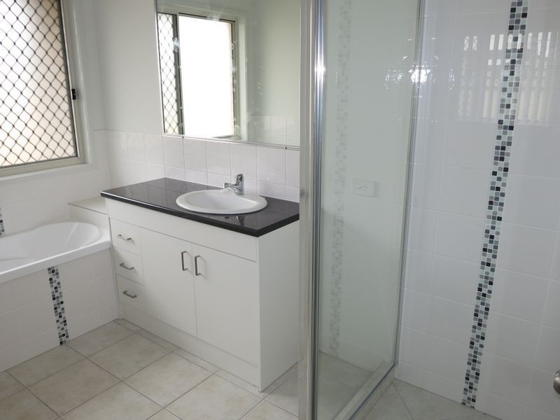 54 Govind Court, Gracemere QLD 4702