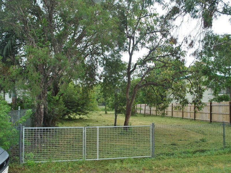 25 Rose Street, Koongal QLD 4701
