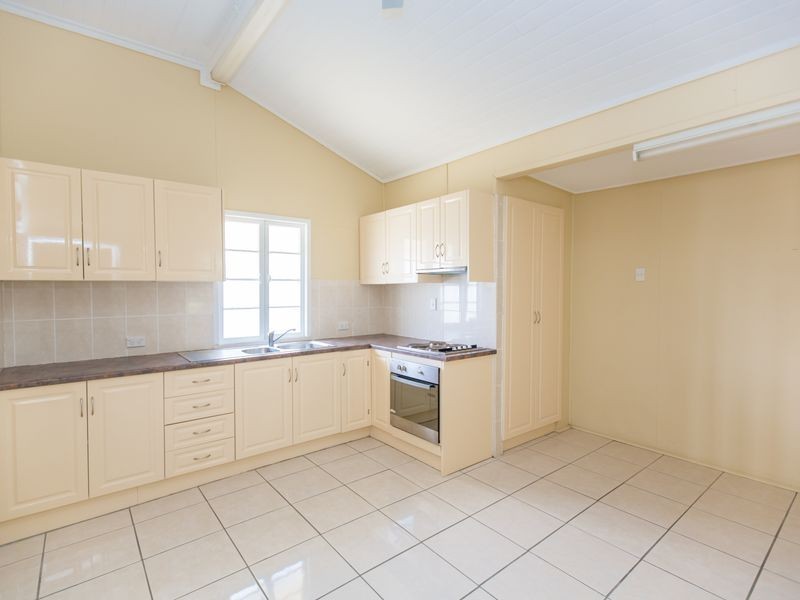6 Connolly Street, Allenstown QLD 4700