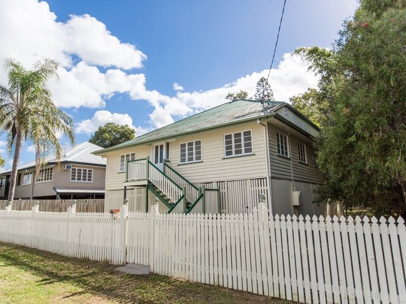 6 Connolly Street, Allenstown QLD 4700