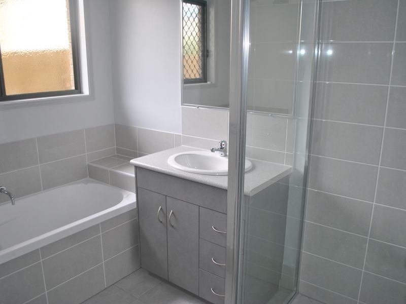 18/16 Bronco Crescent, Gracemere QLD 4702