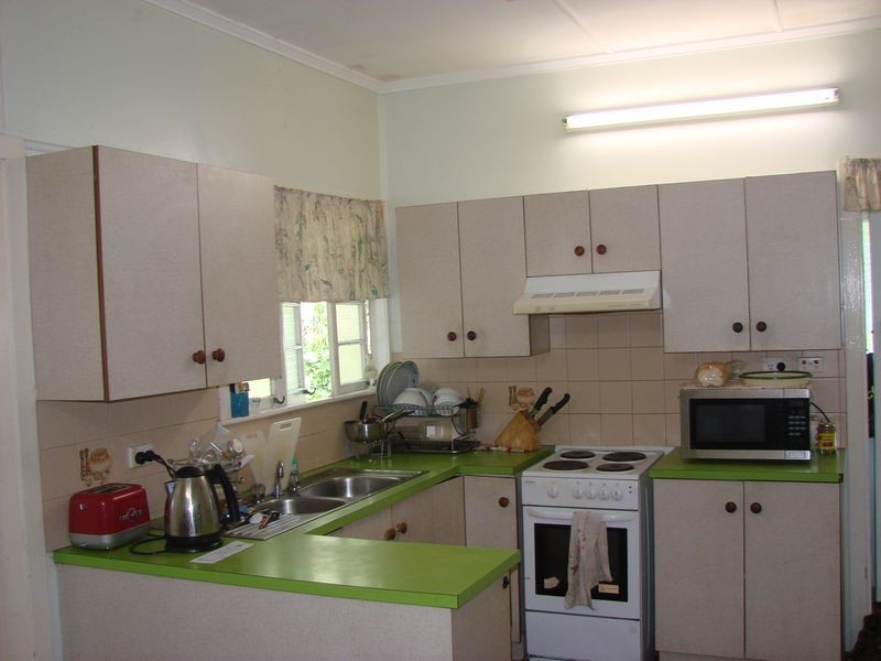 78 Livingstone Street, Berserker QLD 4701