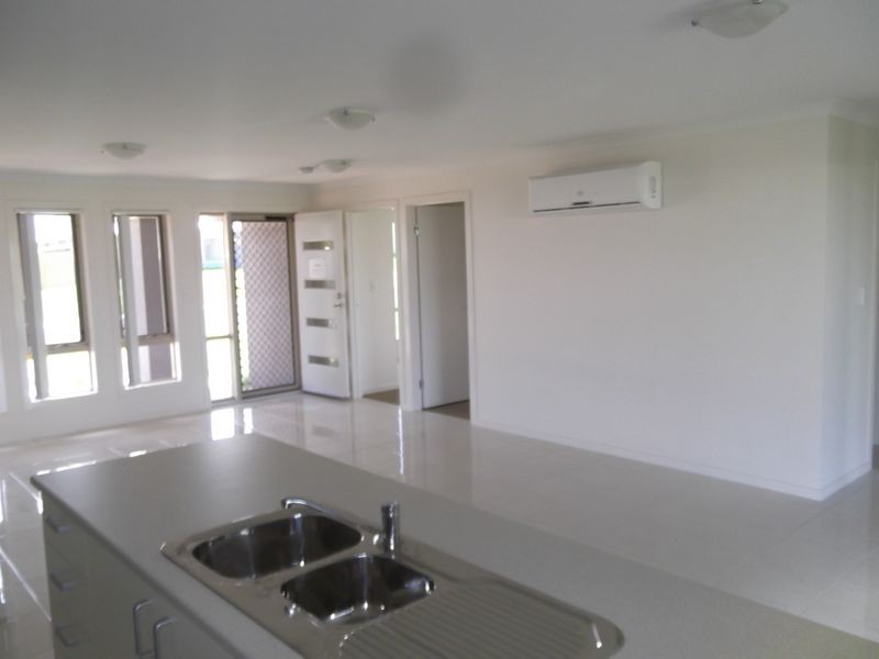 11 Taramoore Road, Gracemere QLD 4702