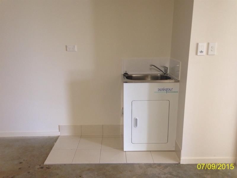 11 Taramoore Road, Gracemere QLD 4702