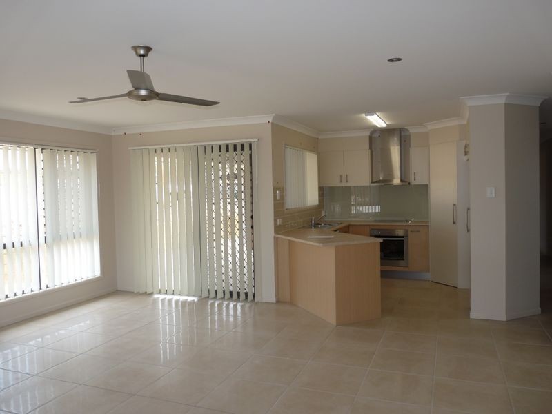 222/ John Oxley Drive, Gracemere QLD 4702