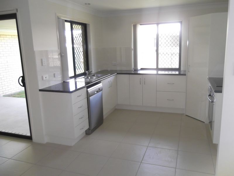 11 Jamieson Street, Gracemere QLD 4702