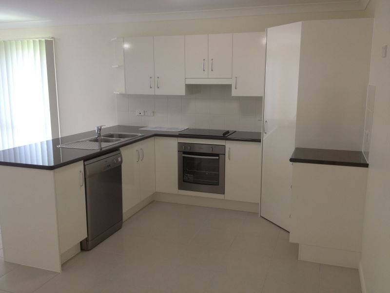 6 Perkins Court, Gracemere QLD 4702