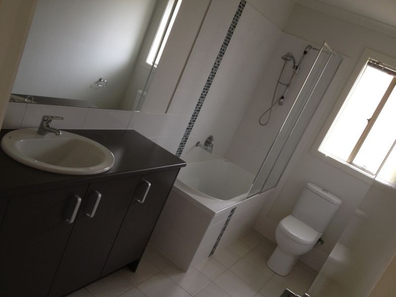 13 Taramoore Road, Gracemere QLD 4702