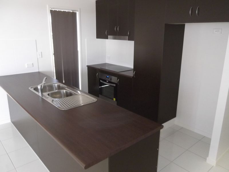 9 Marc Crescent, Gracemere QLD 4702