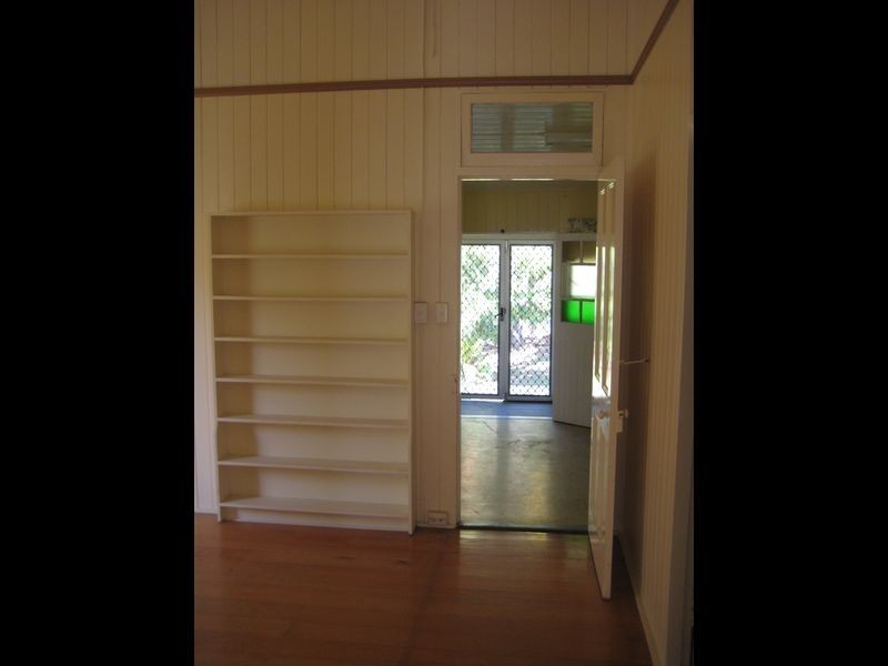 11 Knutsford Street, Wandal QLD 4700