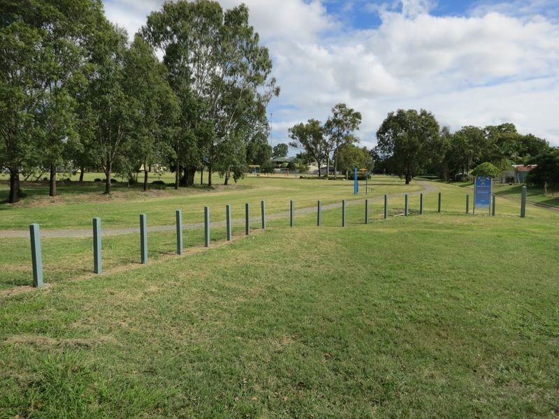 4 Cowan Street, Gracemere QLD 4702