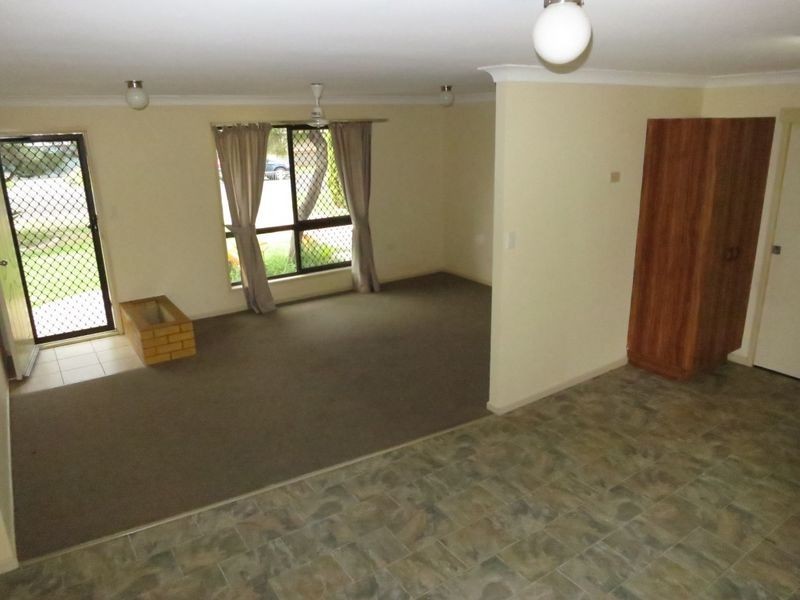 4 Cowan Street, Gracemere QLD 4702