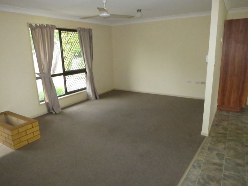 4 Cowan Street, Gracemere QLD 4702