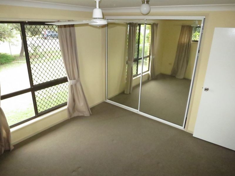 4 Cowan Street, Gracemere QLD 4702