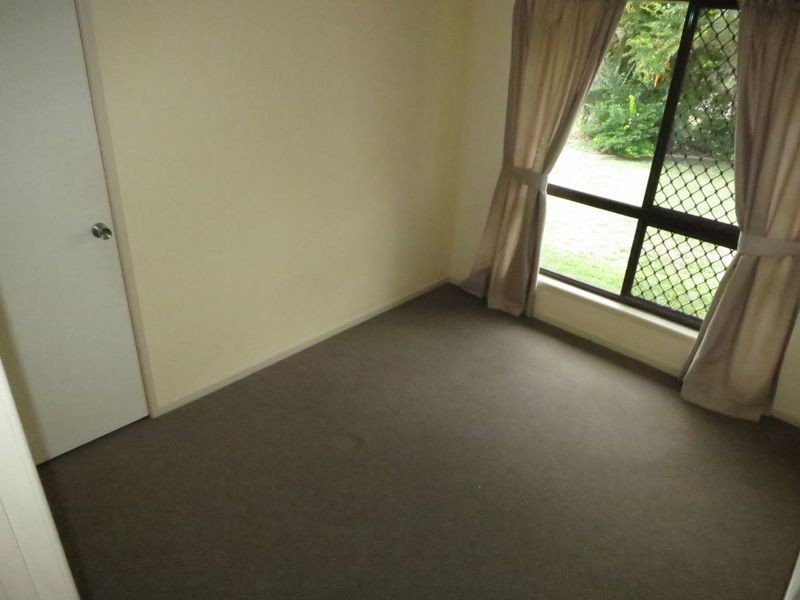 4 Cowan Street, Gracemere QLD 4702