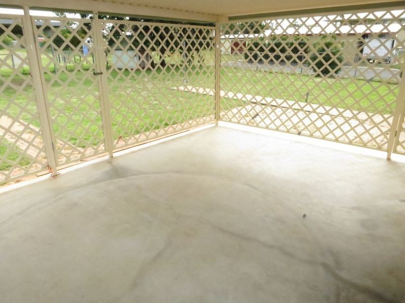 4 Cowan Street, Gracemere QLD 4702